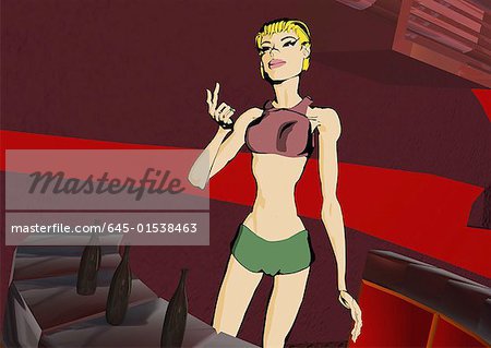 Femme dans une discothèque de comptage de bouteilles