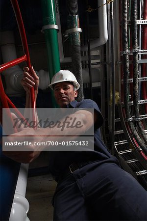 Homme travaillant