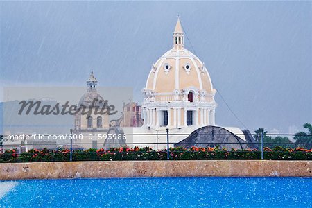 Iglesia de San Pedro Claver et piscine sur le toit, Cartagena, Colombia