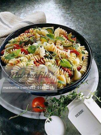 Torsade pasta with vegetables