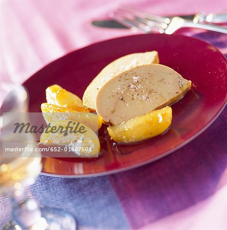 slices of foie gras with caramelized peach slices of foie gras with caramelized peach