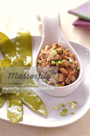 noix de coco marinade poulet, fines herbes et la chaux, pois sugar