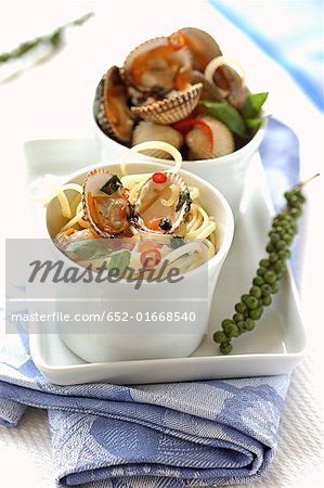 pasta with cockles, basil and peppercorns