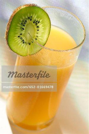 orange and kiwi juice