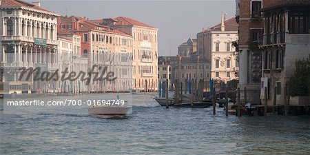 Boot in den Canal Grande, Venedig, Italien