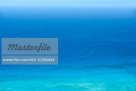 Blick auf ein Meer, Diamond Head, Waikiki Beach, Honolulu, Oahu, Hawaii Inseln, USA