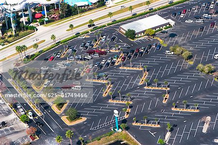 Vue aérienne de voitures garées dans un stationnement, Orlando, Florida, USA