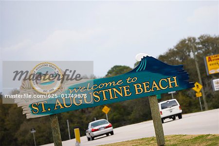 Schild am Straßenrand, St. Augustine Beach, Florida, USA