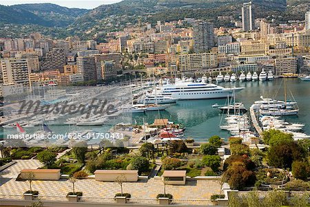 Schiffen angedockt an einem Hafen, Hafen von Fontvieille, Monte Carlo, Monaco