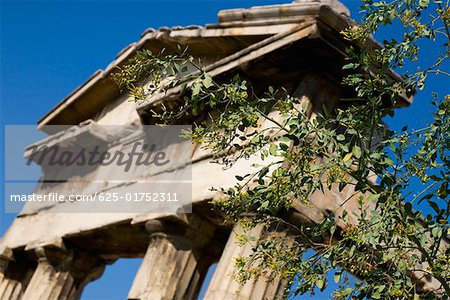 Vue d'angle faible d'une vieille ruine, Acropole, Athènes, Grèce