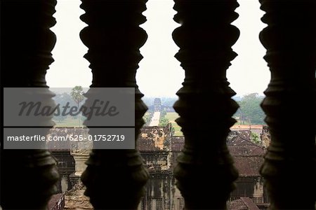 Tempel gesehen durch eine Balustrade, Ta Prohm Tempel, Angkor Wat, Siem Reap, Kambodscha