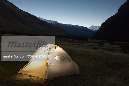 Zelt im Feld, Mount strebend Nationalpark, Otago, Wanaka, Neuseeland
