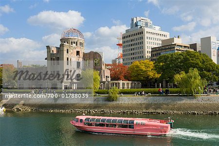 Tour de bateau et le Mémorial de la paix d'Hiroshima, Hiroshima, Japon