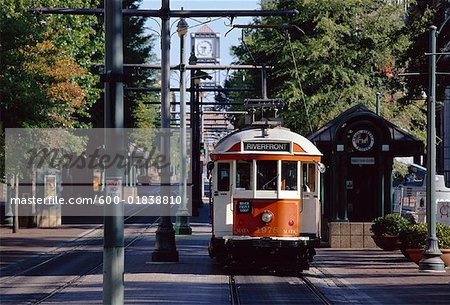 Streetcar in City, Memphis, Tennessee