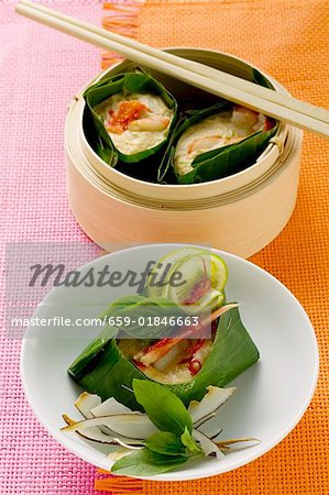 Crabmeat with coconut sauce in banana leaf