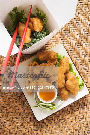 Asian chicken nuggets with apricot sauce to take away