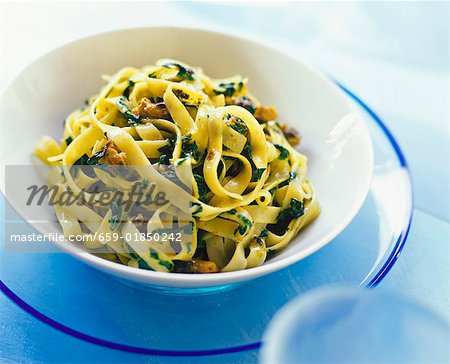 Tagliatelle with ceps and basil