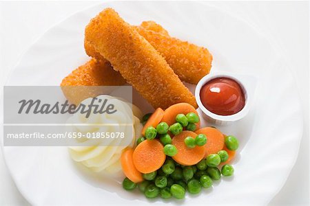 Fish fingers with mashed potato, peas and carrots