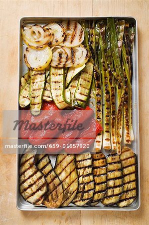 Grilled vegetables in roasting tin