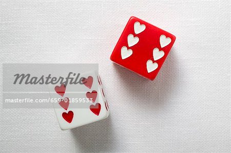 Zwei Würfel mit Herzen zum Valentinstag - Stockbilder - Masterfile -  Premium RF Lizenzfrei, Bildnummer: 659-01859533
