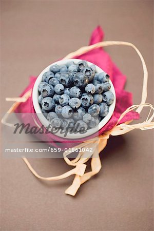 Blueberries in white bowl to give as a gift Blueberries in white bowl to give as a gift