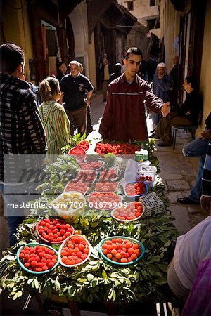 Marchand ambulant, médina de Fès, Maroc