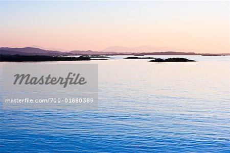 Vue d'ensemble de l'eau et de la côte, Glenancross, Ecosse