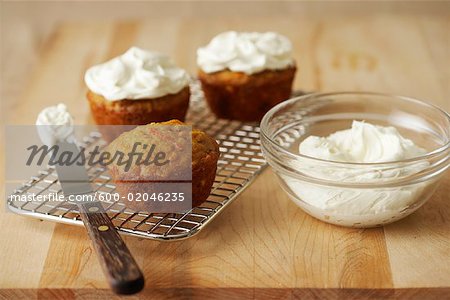 Muffins with Cream Cheese Icing