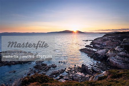 Sunrise Over Bay, près de Kintra, Ross de Mull, Argyll et Bute, Isle of Mull, Hébrides intérieures en Écosse