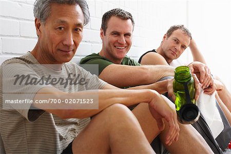 Männer im Fitness-Studio