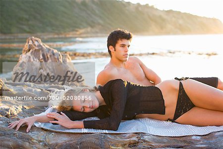 Couple sur la plage, Malaga Cove, Palos Verdes, Californie, USA