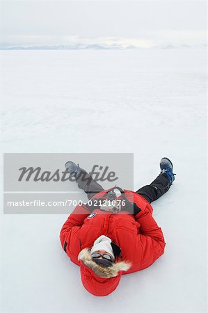 Frau auf dem Ross-Schelfeis Rossmeer, Ross-Insel, McMurdo-Sund, Ross-Nebengebiet, Antarktis