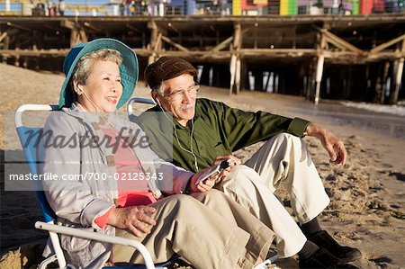 Couple on Beach, Santa Monica Pier, Santa Monica, California, USA