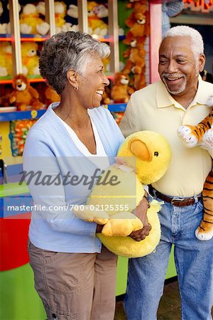 Couple at Amusement Park, Santa Monica Pier, Santa Monica, California, USA