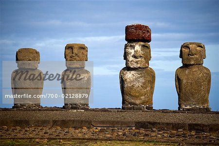 Plage de moai, Ahu Tongariki, Tongariki, île de Pâques, Chili Plage de moai, Ahu Tongariki, Tongariki, île de Pâques, Chili