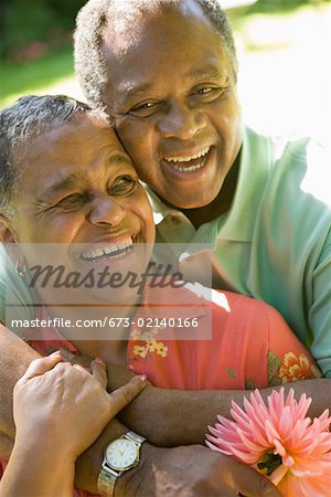 Portrait de couple en plein air