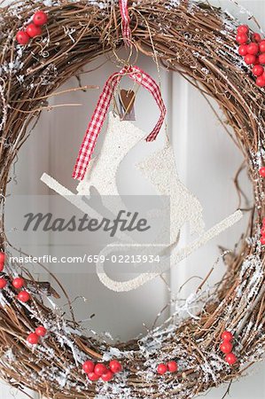 Christmas door wreath (close-up)