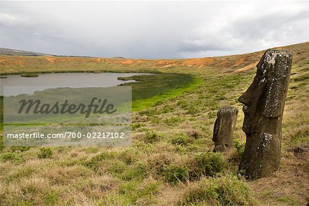 Moai, Rano Raraku, île de Pâques, Chili Moai, Rano Raraku, île de Pâques, Chili