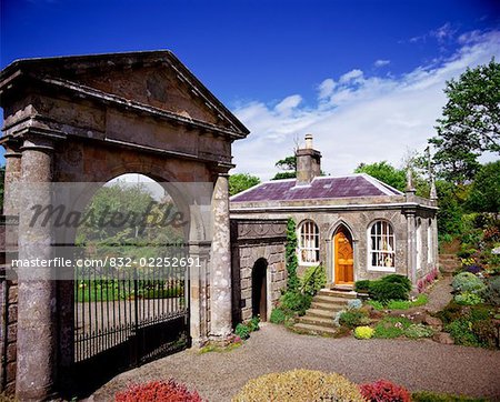 Bishop's Gate, Bishop's Palace, Downhill, Co. Londonderry, Irland