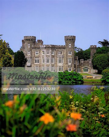 Johnstown Castle, Co. Wexford, Irland, 19. Jahrhundert Neogotik