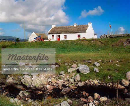 Corraun Peninsula, Co Mayo, Ireland, Traditional cottage