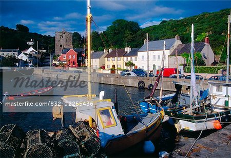 Ballyhack Village, comté de Wexford en Irlande ; Bateaux de pêche