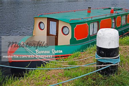 La rivière Barrow, Craignamanagh, comté de Carlow, Irlande ; Chaland de la rivière