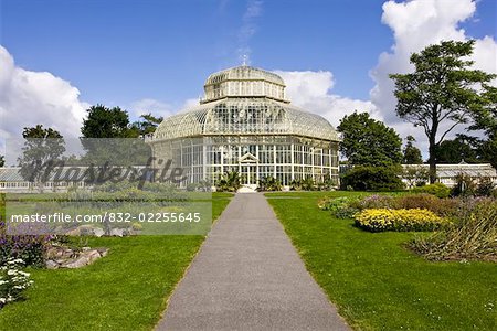 Jardins botaniques de la ville de Dublin, Irlande ; Extérieur de la serre