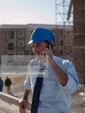 L'ingénieur sur téléphone portable