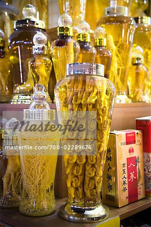 Ginseng auf dem Display auf den Markt, Namdaemun Markt, Seoul, Südkorea