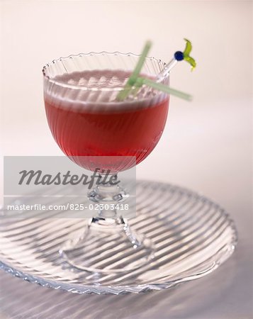 Punch'mousse alcoholic cocktail