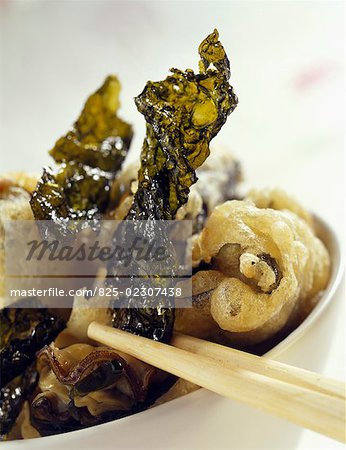 huîtres et wakamé tempuras