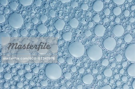 Schaum Luftblasen auf der Wasseroberfläche Schaum Luftblasen auf der Wasseroberfläche