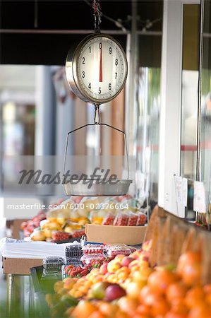 Market in the Marina District, San Francisco, California, USA